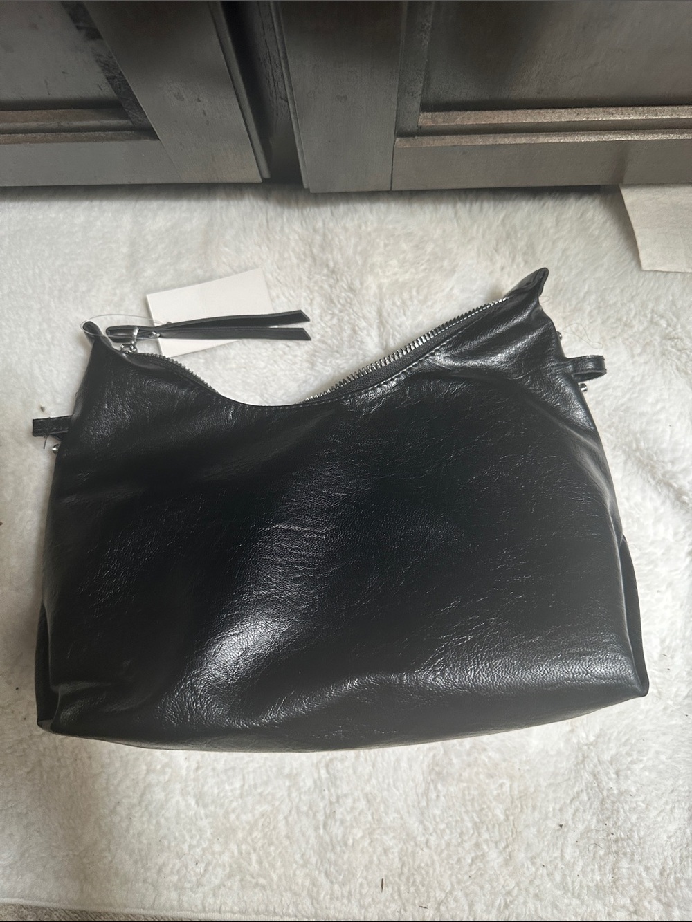 Source Unknown Black Leather Shoulder Bag with Silver Hardware